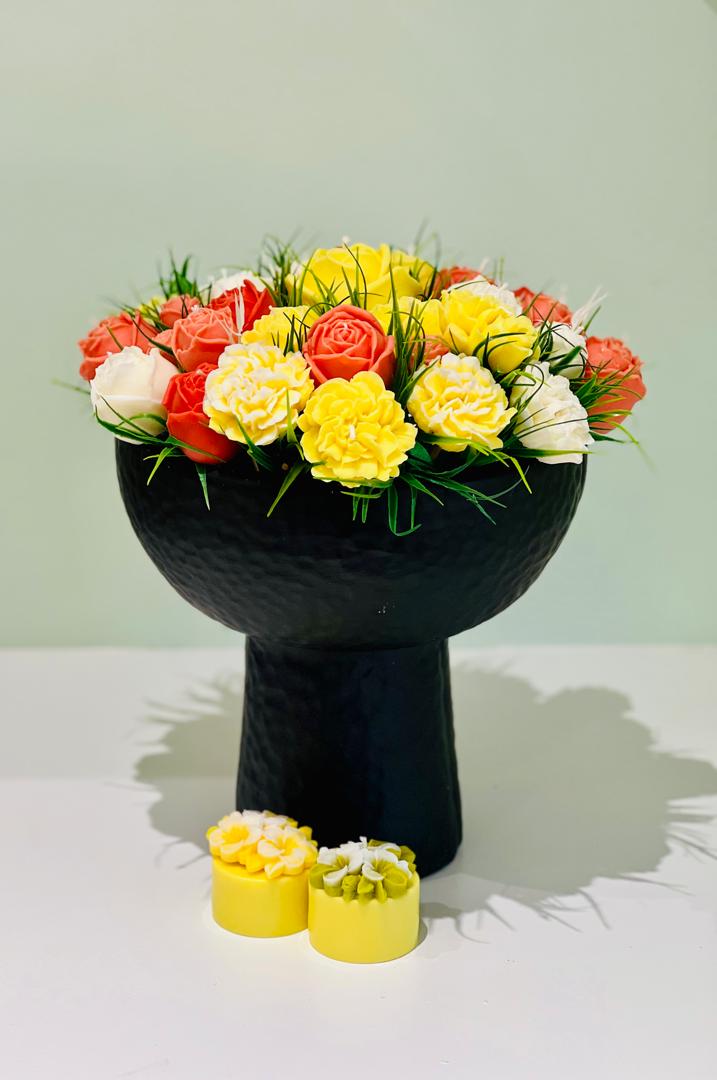 Emerald Carnation Vase